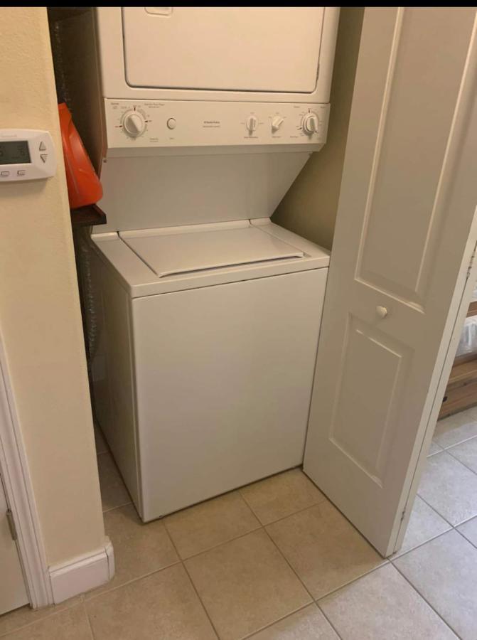 Disney Just 1 And A Quarter Mile Away, Blue Heron 1 Room 2 Bath,Amenities,6 Guests, Walk To Restaurants, No Fees At Check In Орландо Екстериор снимка