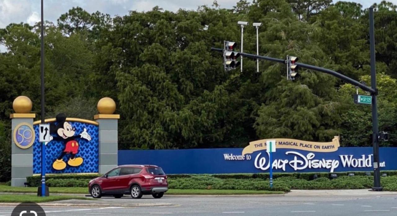 Disney Just 1 And A Quarter Mile Away, Blue Heron 1 Room 2 Bath,Amenities,6 Guests, Walk To Restaurants, No Fees At Check In Орландо Екстериор снимка